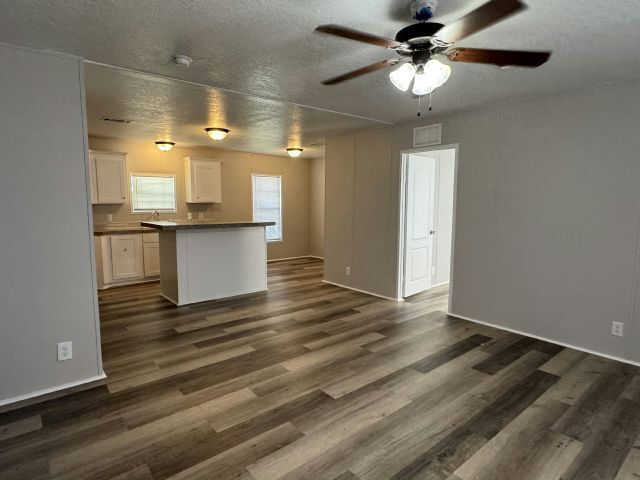 Building Photo - 9713 Polak Dr