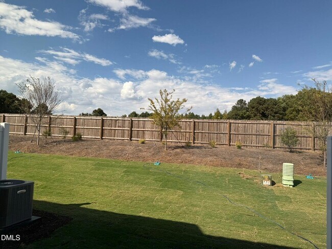 Building Photo - 66 Bloodroot St