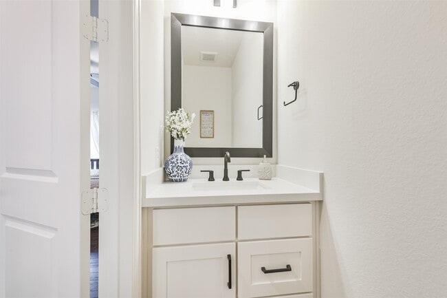 Building Photo - 19319 Wild Sabino Wy