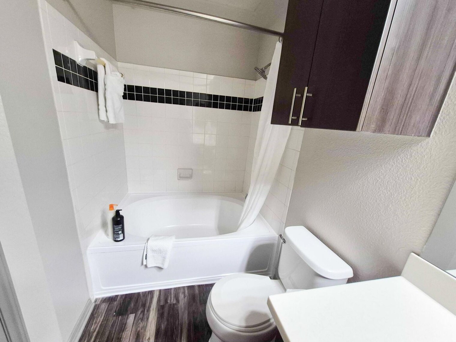 Building Photo - 12100 Metric Blvd