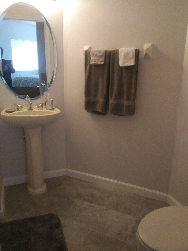 Building Photo - 8033 Carnoustie Pl