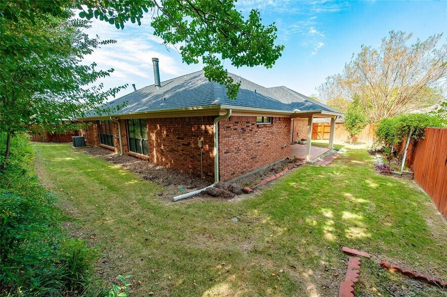 Building Photo - 6517 Gloucester Mews