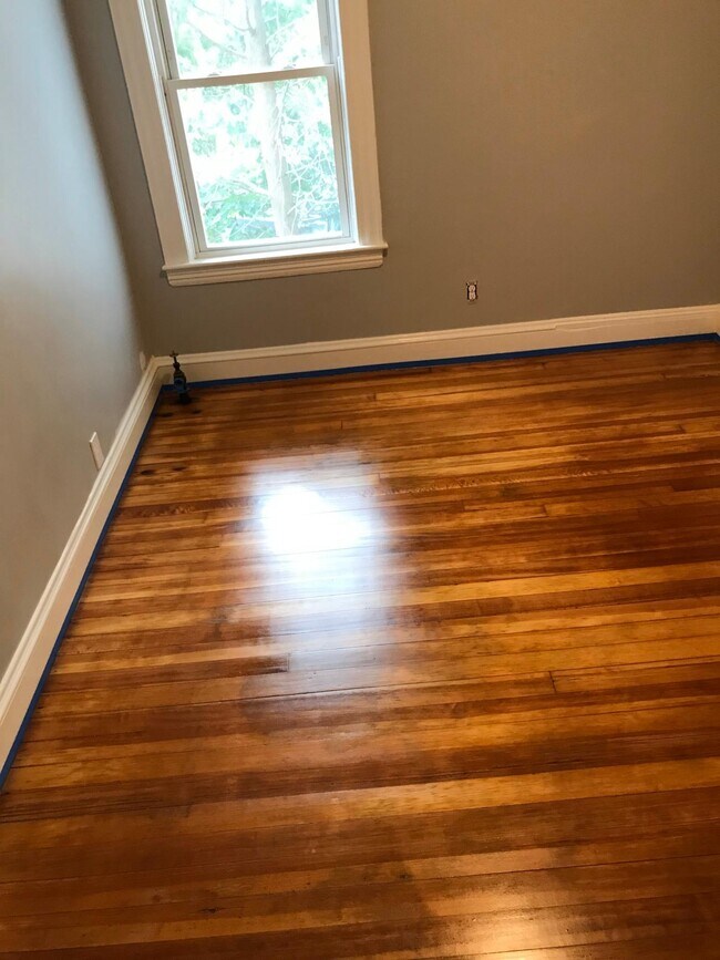 Back Right Bedroom - 11 Mt Vernon St