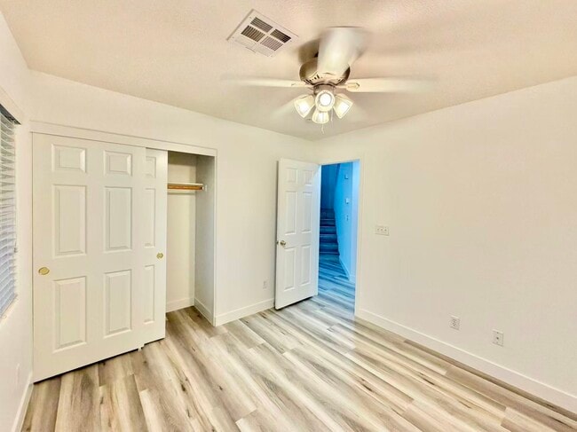 Building Photo - 6436 Casamar St