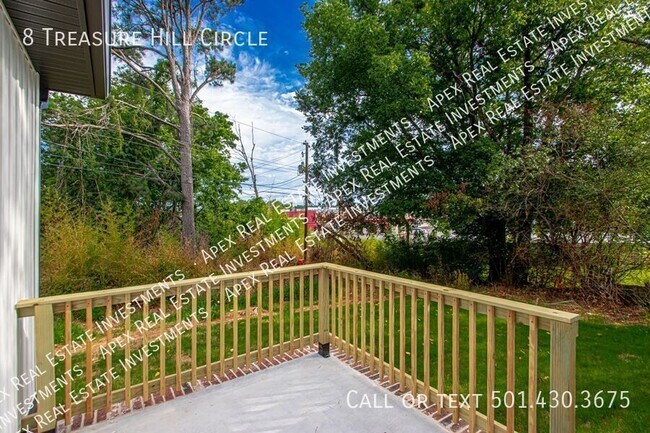 Building Photo - 8 Treasure Hill Cir