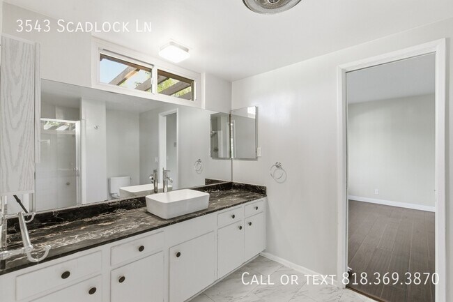 Building Photo - 3543 Scadlock Ln