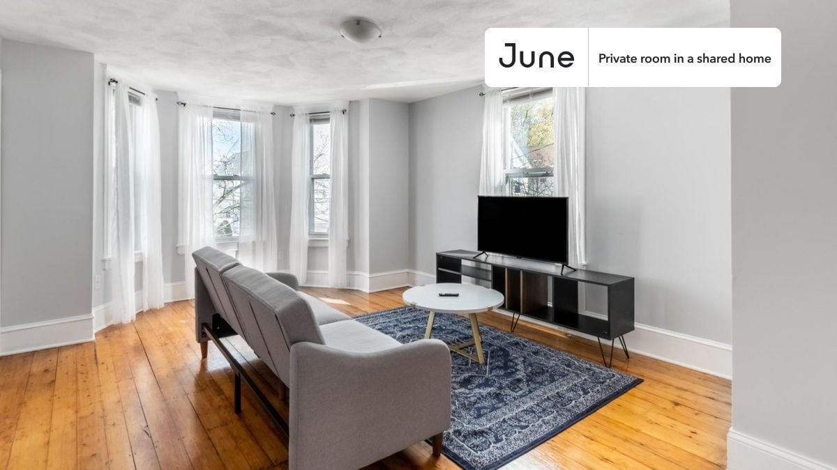 Building Photo - Room in Shared 4 bed/1.5 bath home