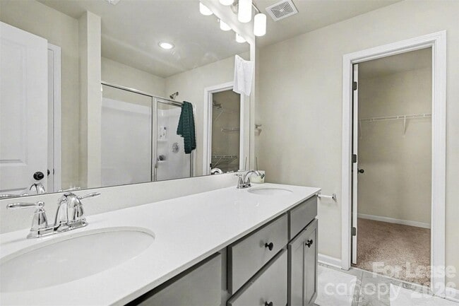 Building Photo - 9028 Stoney Waters Ct