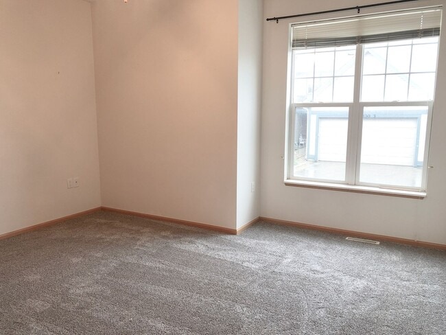 Building Photo - Verona Schools! Awesome 2BR/2BA townhouse-style condo for rent on West Side!