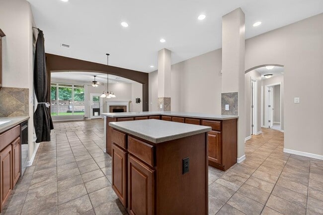 Building Photo - 4308 Park Vista Trail