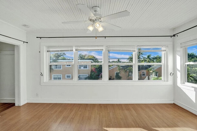 Building Photo - 420 3rd Ave S