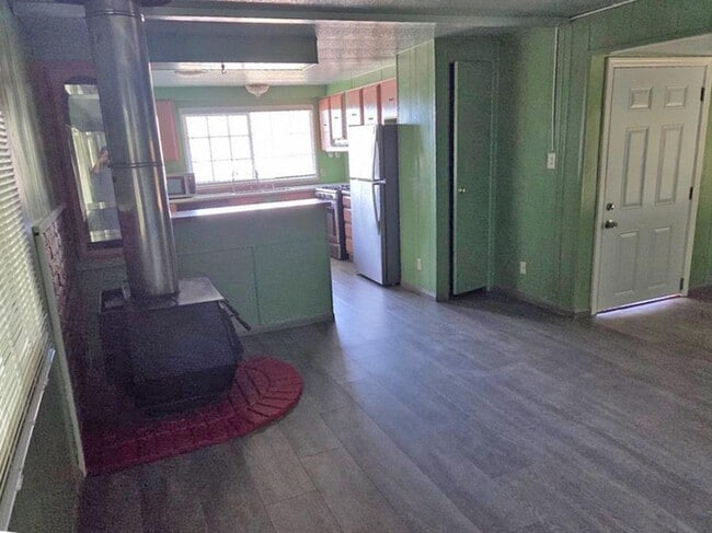 Building Photo - 9857 Avenal St