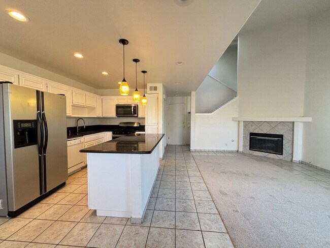 Building Photo - West Palmdale Townhouse