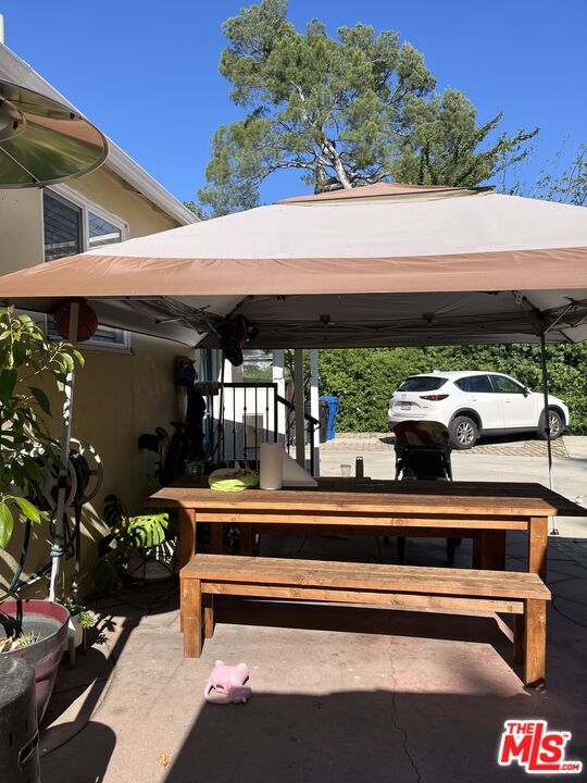 Building Photo - 3800 W Legion Ln