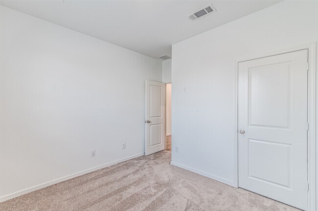 Building Photo - 21119 Turtle Gln Ln