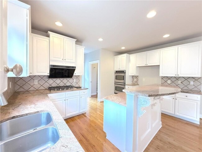 Building Photo - 3500 Millwater Crossing NE