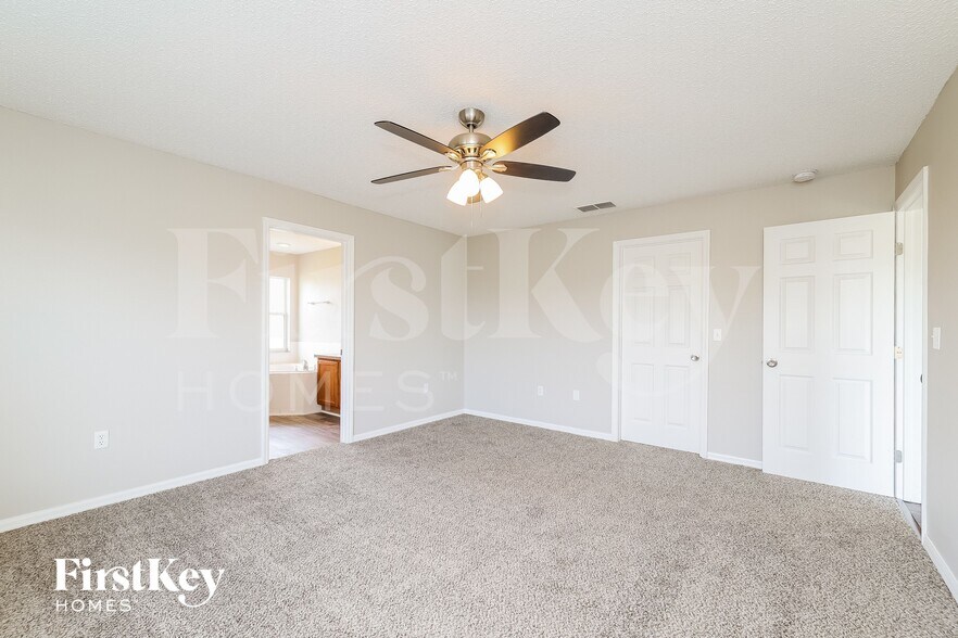 Building Photo - 984 Alsace Dr