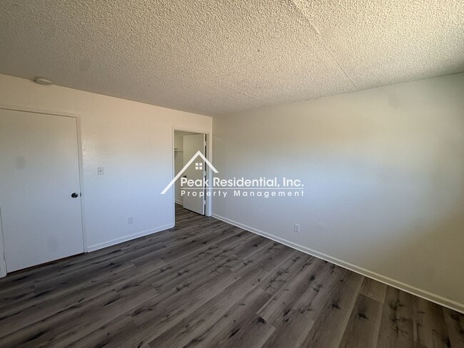 Building Photo - 4536 Ashcroft Ave