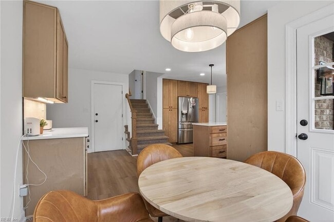 Building Photo - 7125 Grayfalcon Dr