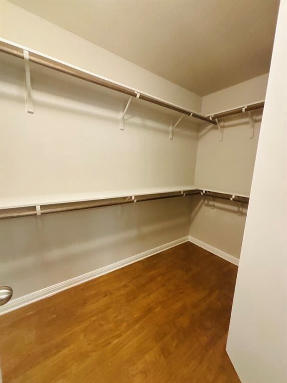 Building Photo - 1418 Walden Pond Dr