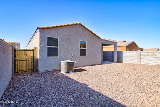 Building Photo - 12340 W Kaler Dr