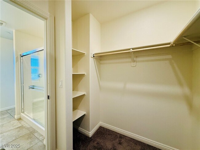 Building Photo - 460 Ylang Pl