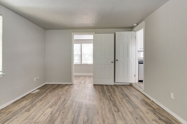 Building Photo - Remodeled 3-Bedroom Home with Spacious Patio & Deck!