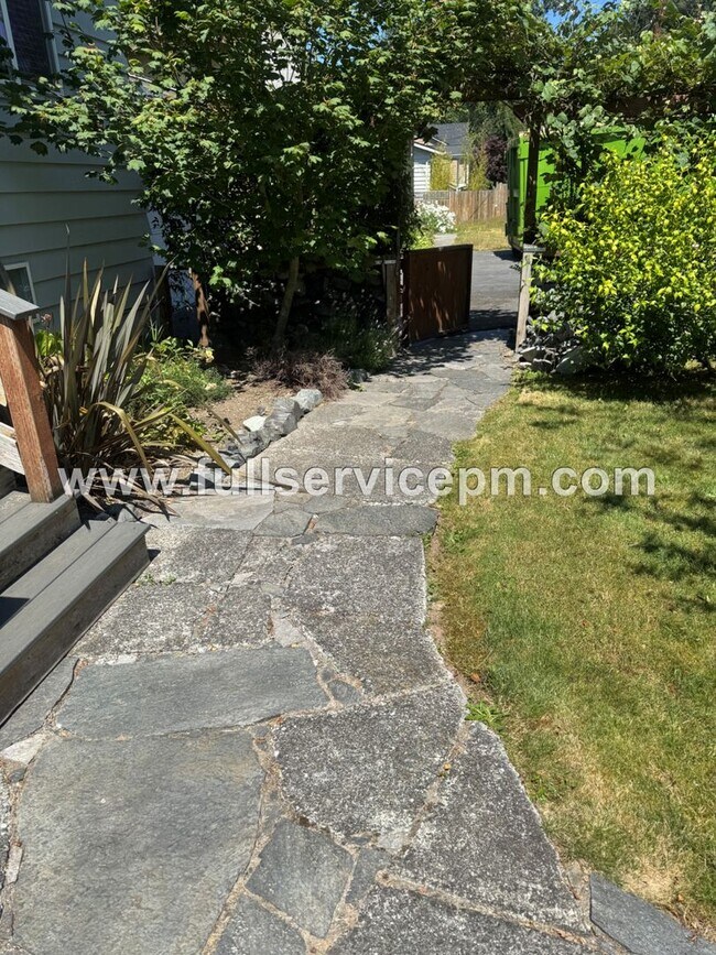 Building Photo - Spacious 4-Bedroom Upper-Level Home with Fireplace, Bonus Room & Large Deck