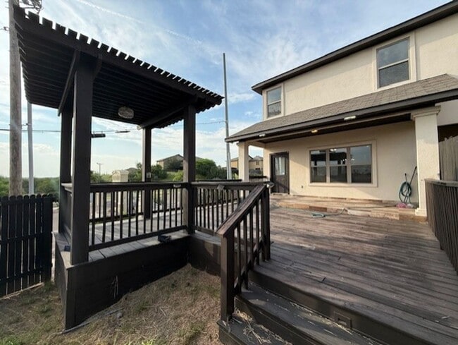 Building Photo - Escondido Townhomes
