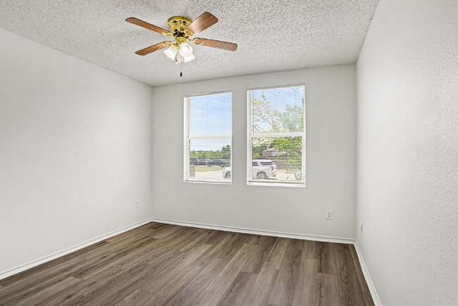 Building Photo - 1424 Junction Run