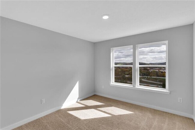 Building Photo - 130 Scotland Ln