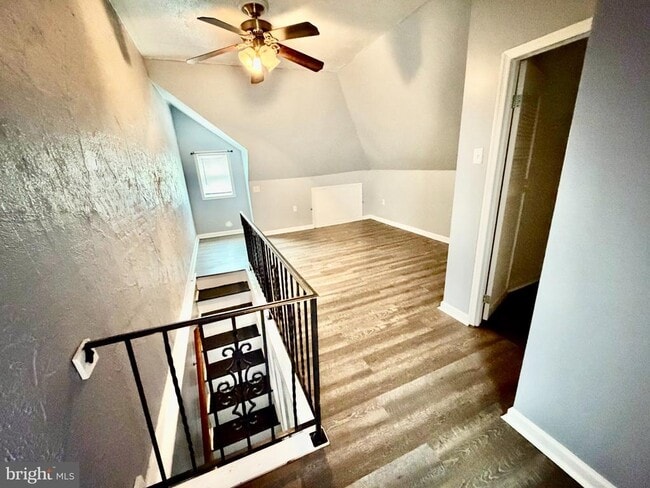 Building Photo - 126 E Berkley Ave