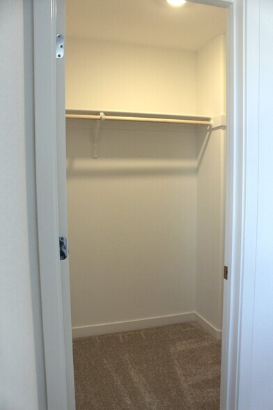 Building Photo - 12663 Snowy Owl Wy