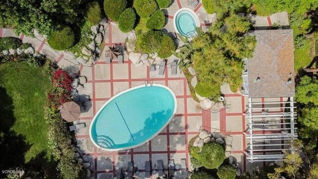 Building Photo - Marina del Rey Resort Style Living