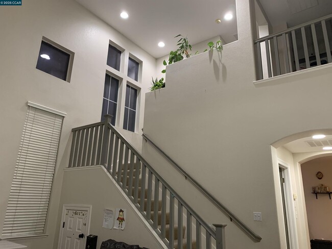 Building Photo - 4012 Gallaup Ct