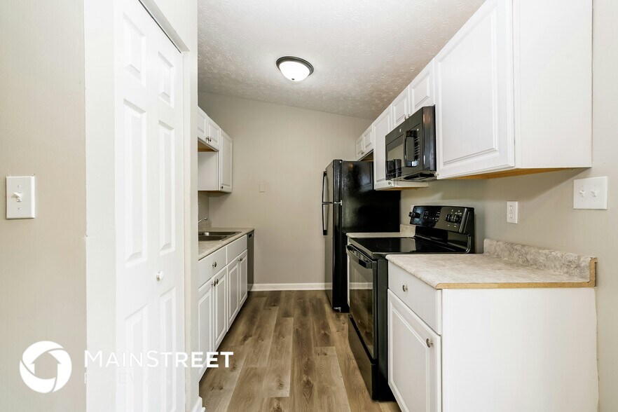 Building Photo - 1815 Keystone Lakes Dr