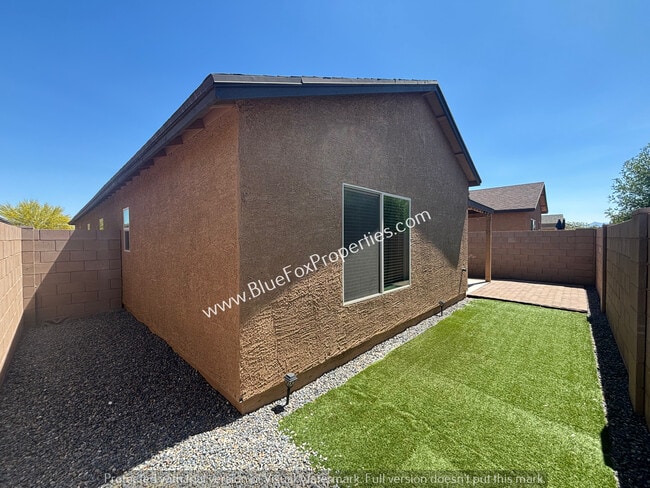 Building Photo - 98 E Mnr Vw Rd