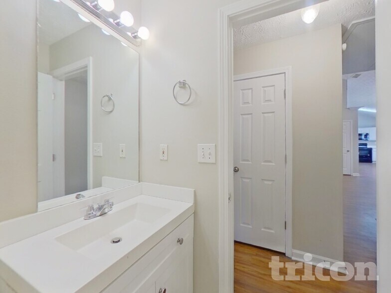 Building Photo - 255 Butler Bridge Cir