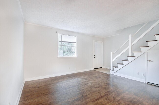 Building Photo - 517 N Florida St