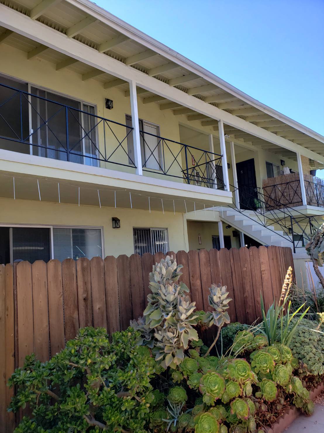 Building Photo - 3694 Redondo Beach Blvd