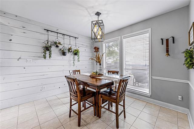 Building Photo - 1534 Wayside Dr