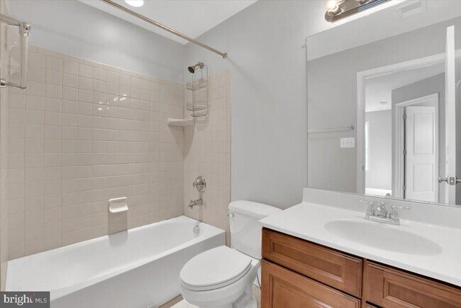 Building Photo - 41625 Broxbourne Terrace