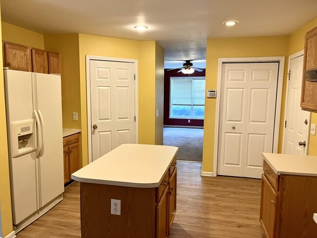 Building Photo - 911 Old Hickory Ln