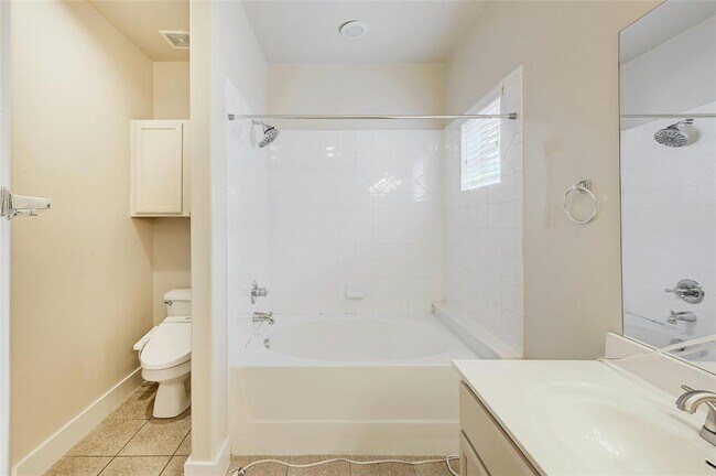 Building Photo - 12230 Abbey Glen Ln