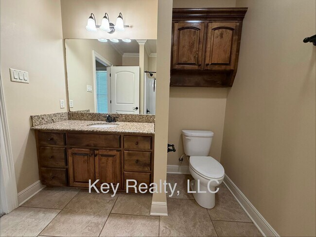 Building Photo - 5229 Rue De Chateau