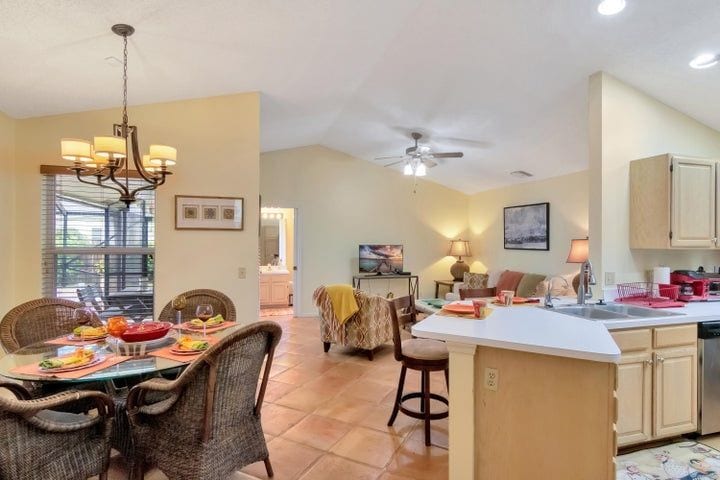 Building Photo - 13725 Folkestone Cir