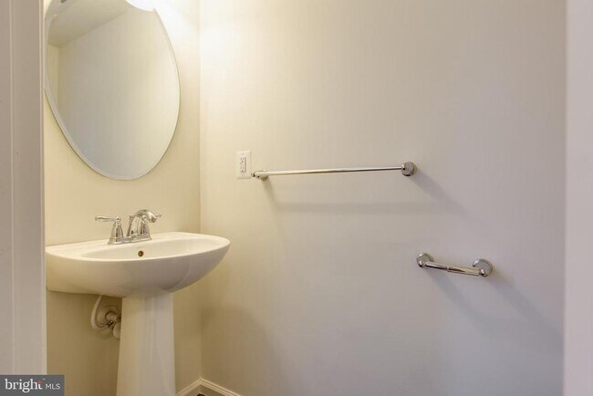 Building Photo - 7231 Winding Hills Dr