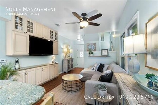 Building Photo - 327 N Harwood-