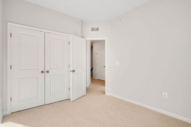 Building Photo - Brand New – 3 Bedroom Unit - Available NOW!