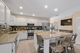 Building Photo - 15739 75th Way N